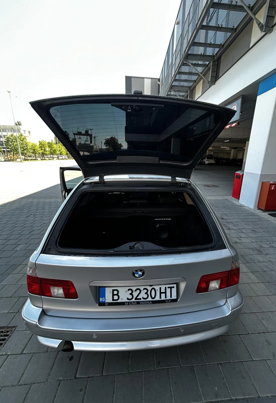 BMW 520, снимка 6 - Автомобили и джипове - 55243915