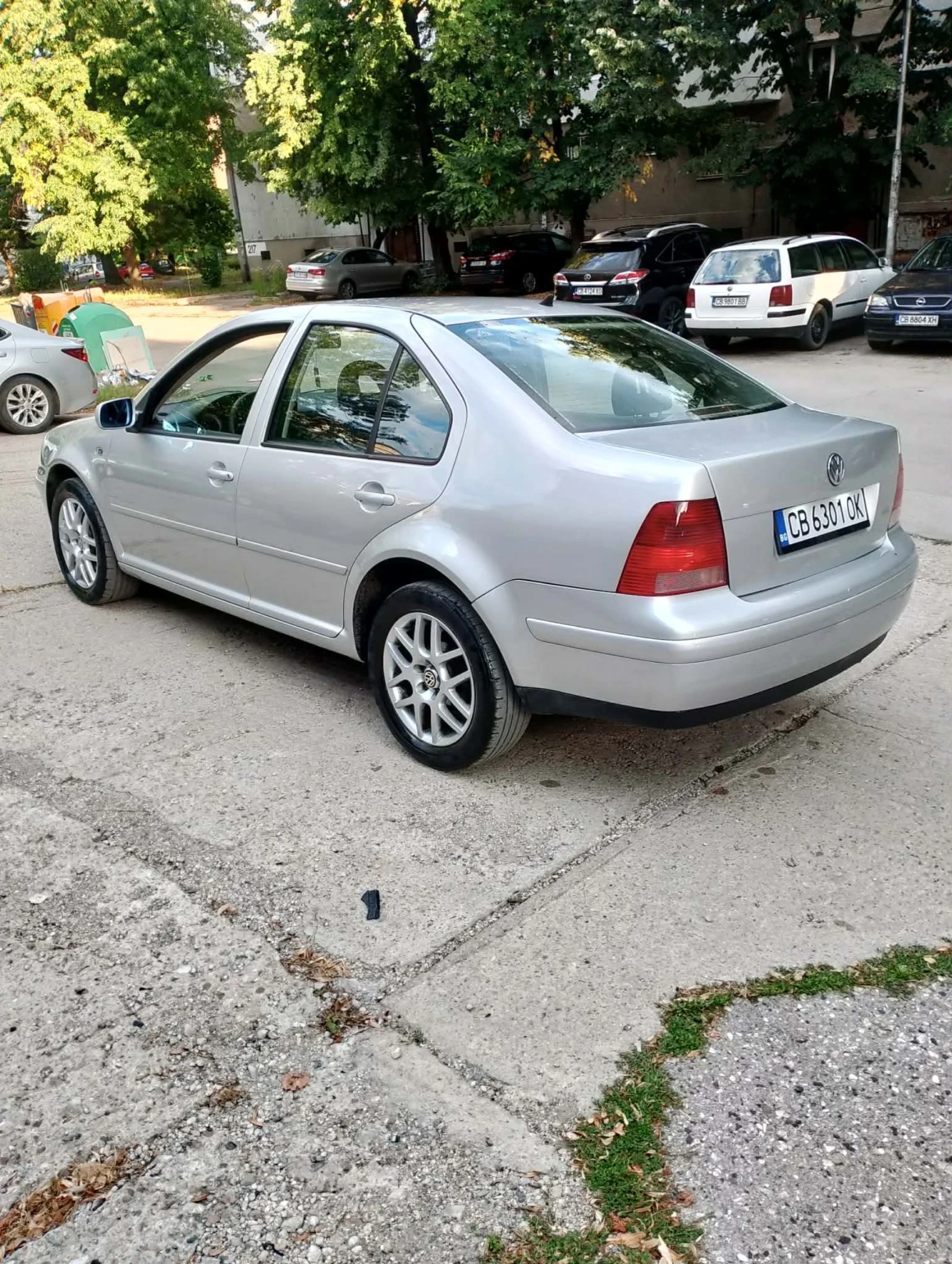 VW Bora 1.6 , снимка 5 - Автомобили и джипове - 55341730