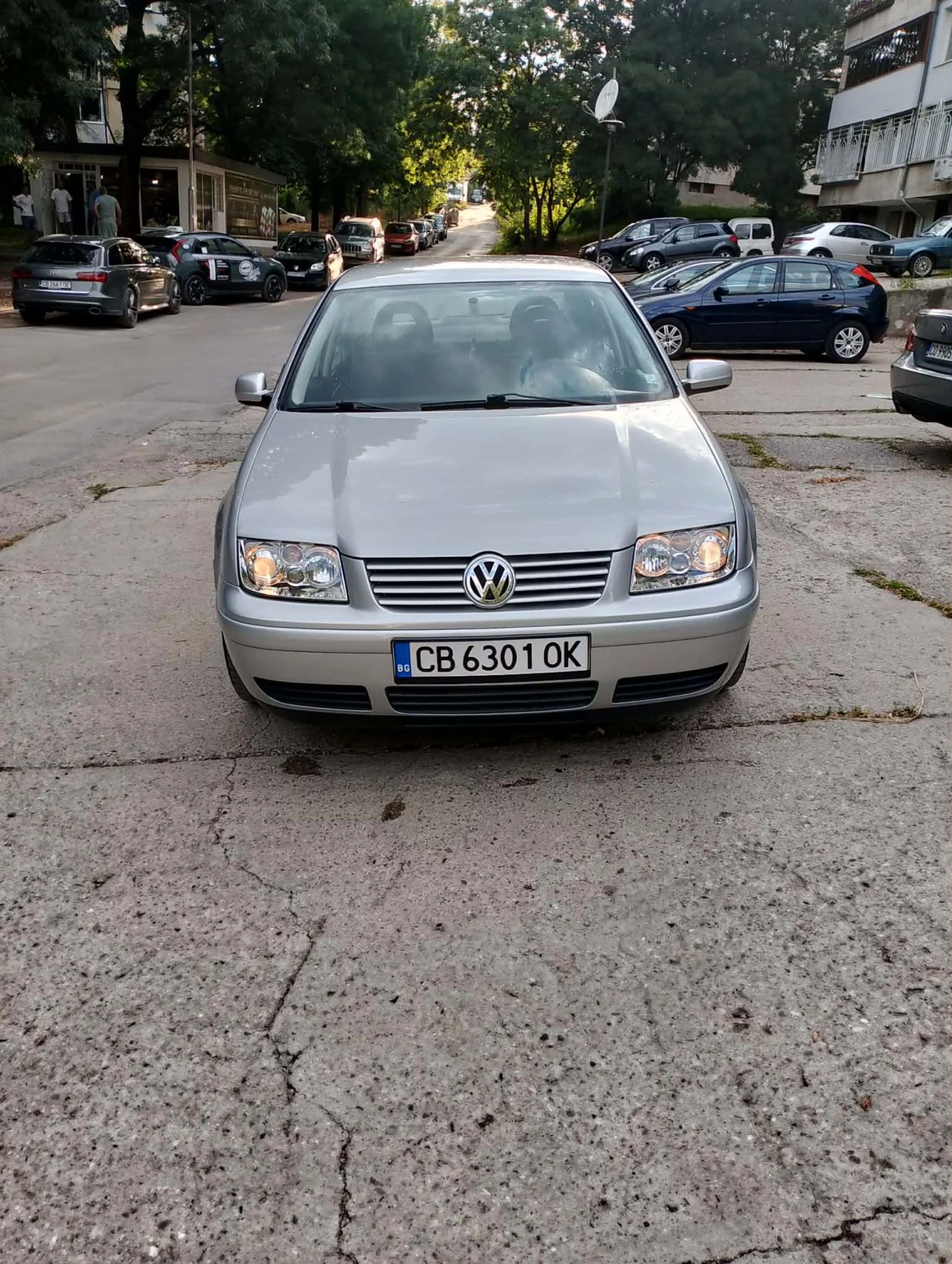 VW Bora 1.6 , снимка 4 - Автомобили и джипове - 55341730