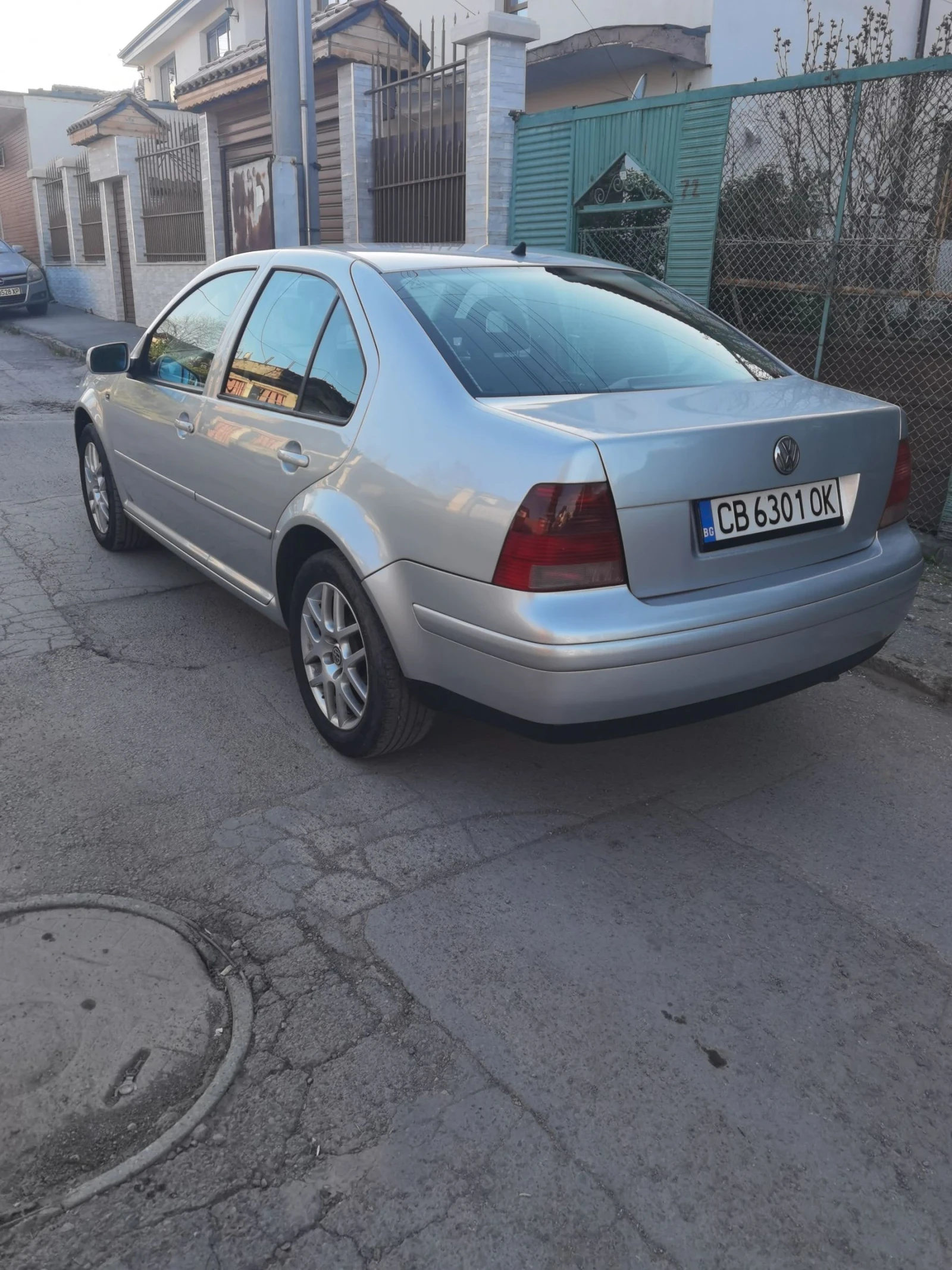 VW Bora, снимка 6 - Автомобили и джипове - 55341730