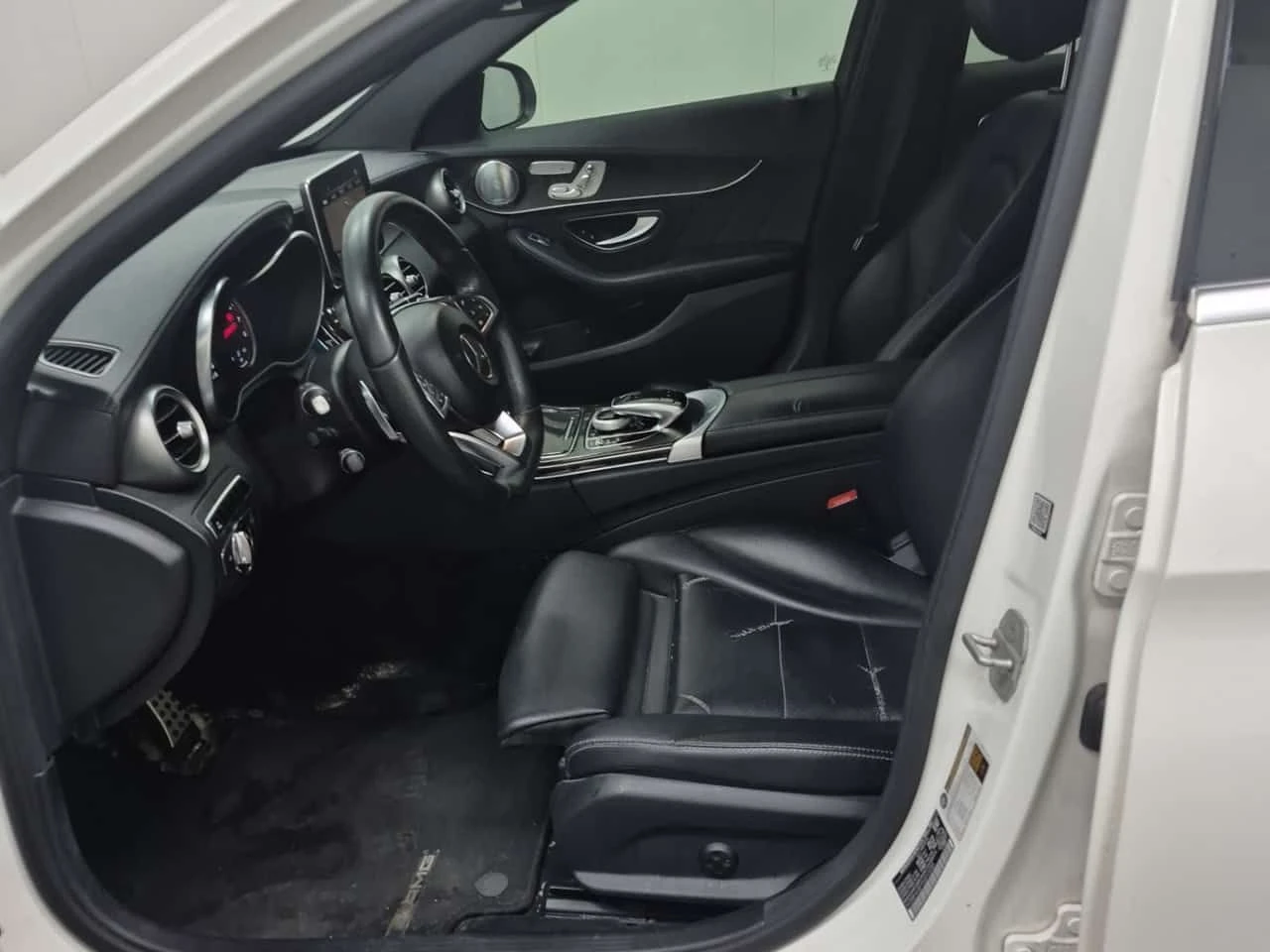 Mercedes-Benz C 400 AMG ПАКЕТ/CARFAX/ФИНАНСИРАНЕ, снимка 7 - Автомобили и джипове - 55534874