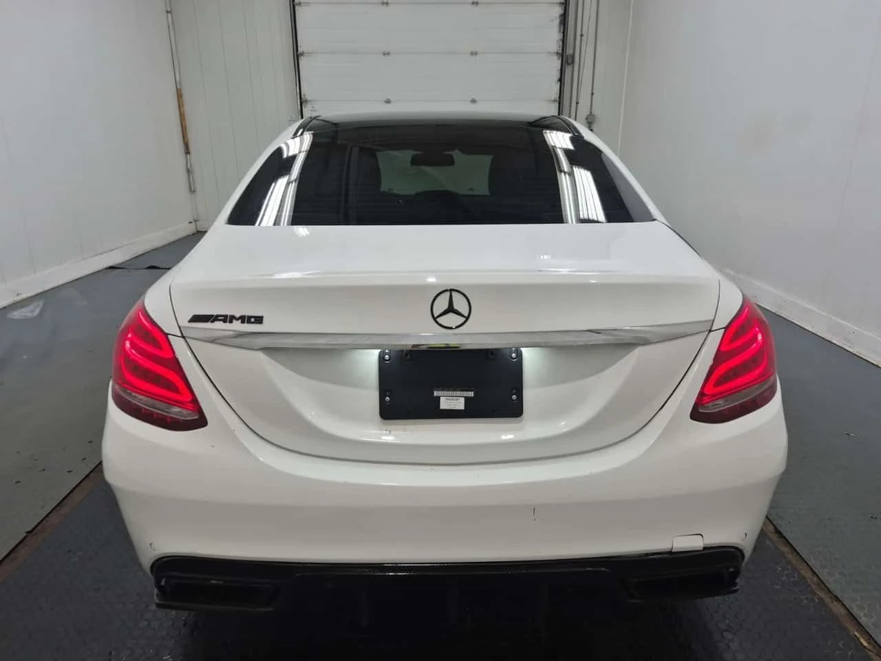 Mercedes-Benz C 400 AMG ПАКЕТ/CARFAX/ФИНАНСИРАНЕ, снимка 4 - Автомобили и джипове - 55534874