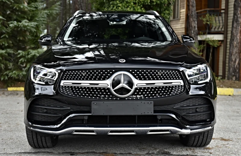 Mercedes-Benz GLC 220 ///AMG///DIGITAL 9G, снимка 3 - Автомобили и джипове - 47978513