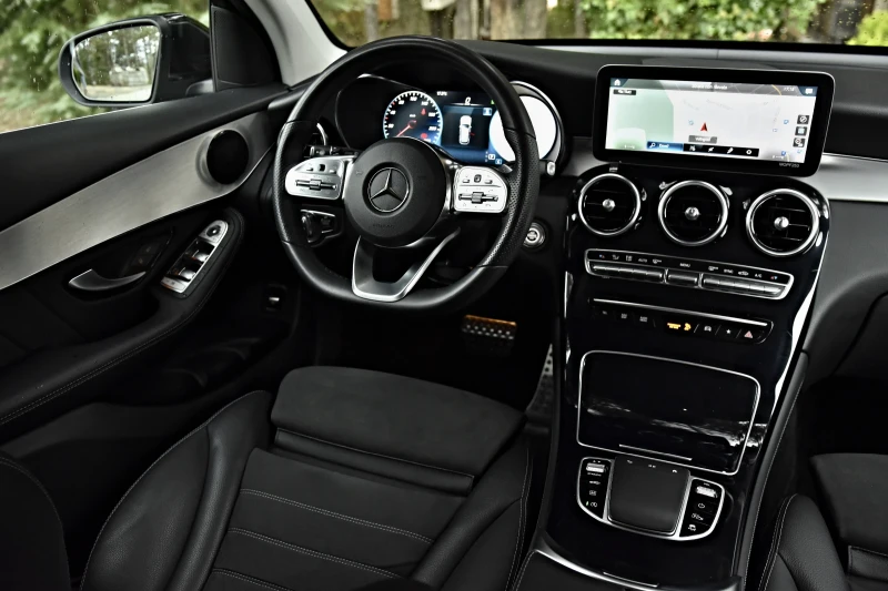 Mercedes-Benz GLC 220 ///AMG///DIGITAL 9G, снимка 16 - Автомобили и джипове - 47978513