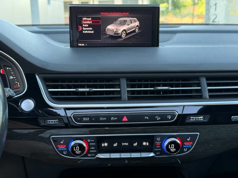 Audi Q7 3.0T* QUATTRO* PANO* OBDUH* ЛИЗИНГ, снимка 11 - Автомобили и джипове - 51515566
