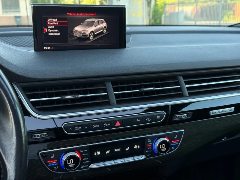 Audi Q7 3.0T* QUATTRO* PANO* OBDUH* ЛИЗИНГ, снимка 8 - Автомобили и джипове - 51515566