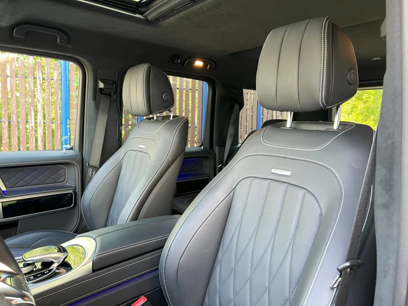 Mercedes-Benz G 63 AMG /4-MATIC/NIGHT/BURMEST/360/SUPERIOR/MANUFAKTUR/22/, снимка 9 - Автомобили и джипове - 51642244