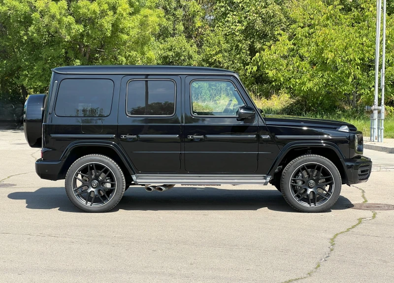 Mercedes-Benz G 63 AMG /4-MATIC/NIGHT/BURMEST/360/SUPERIOR/MANUFAKTUR/22/, снимка 7 - Автомобили и джипове - 51642244