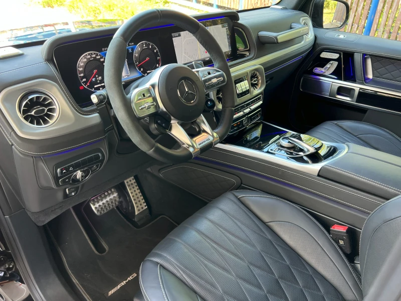 Mercedes-Benz G 63 AMG /4-MATIC/NIGHT/BURMEST/360/SUPERIOR/MANUFAKTUR/22/, снимка 10 - Автомобили и джипове - 51642244
