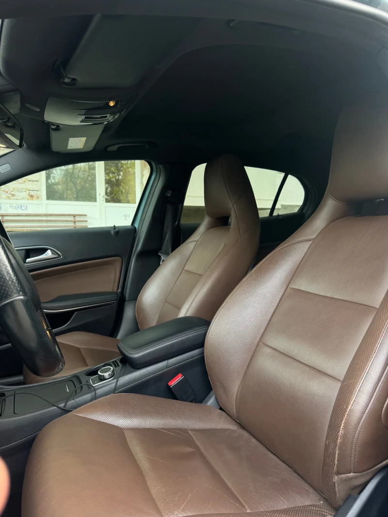 Mercedes-Benz GLA 220 с AMG пакет, снимка 4 - Автомобили и джипове - 52295288
