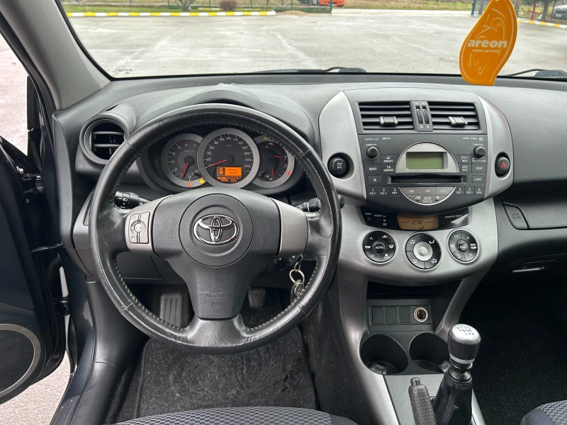 Toyota Rav4 2.2-136к., снимка 9 - Автомобили и джипове - 53021272