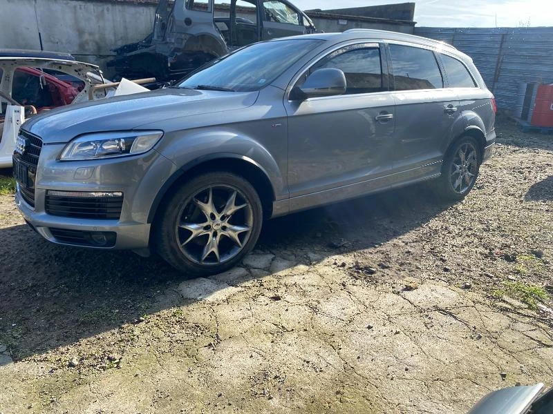 Audi Q7 4.2 TDI, снимка 13 - Автомобили и джипове - 37984306