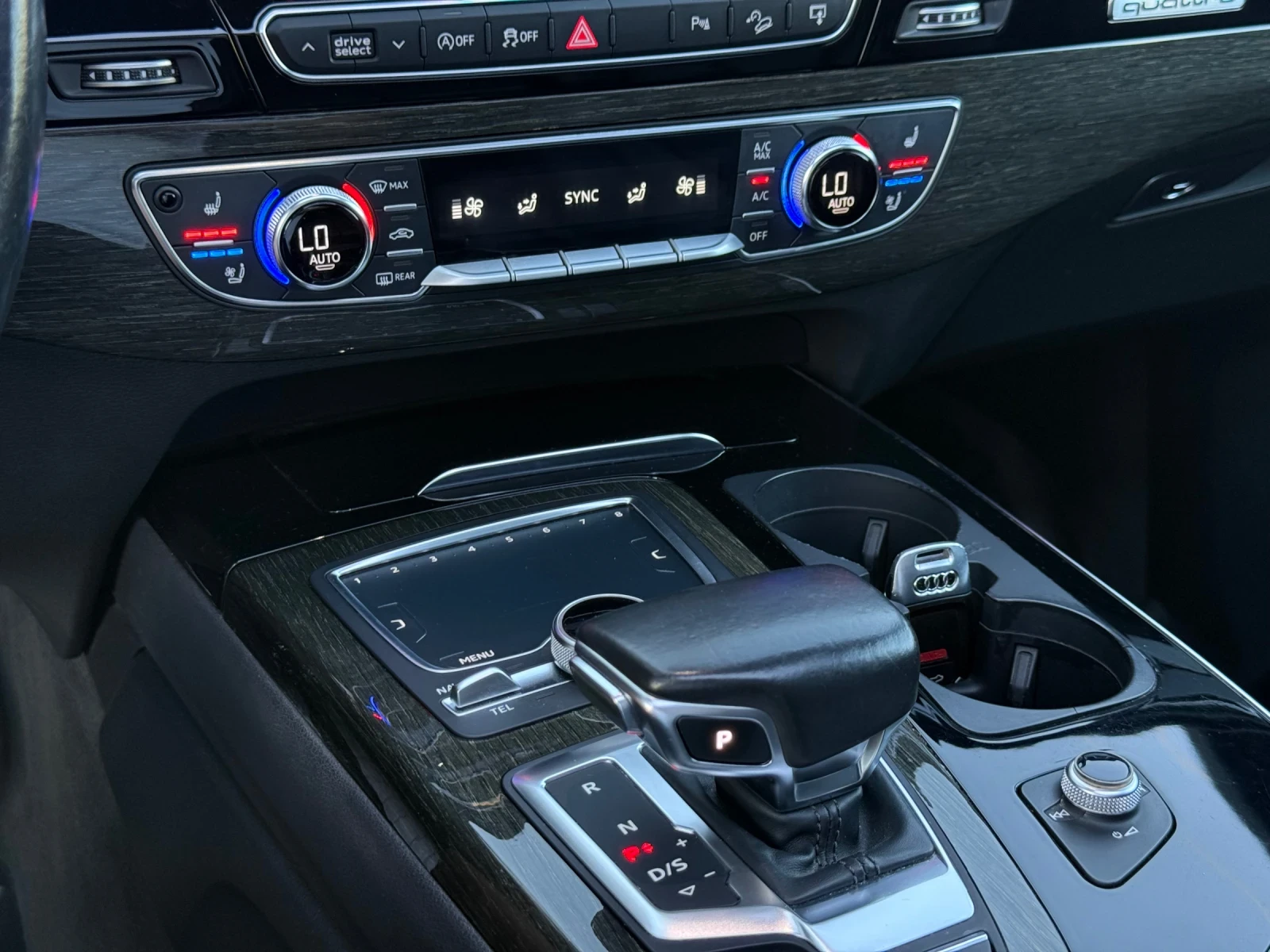 Audi Q7 3.0T* QUATTRO* PANO* OBDUH* ЛИЗИНГ - изображение 9