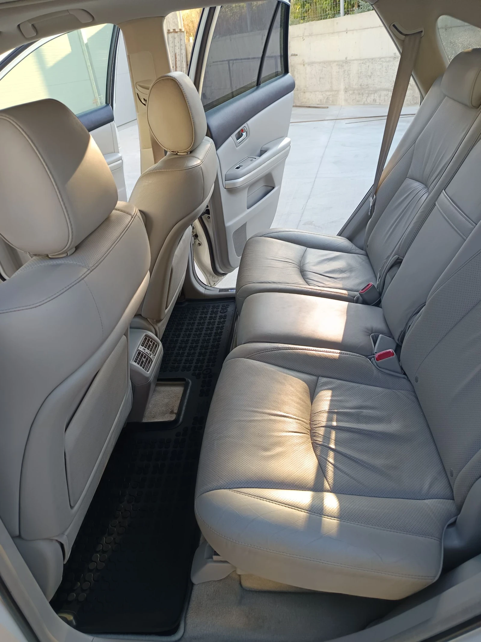 Lexus RX 400h  - изображение 10