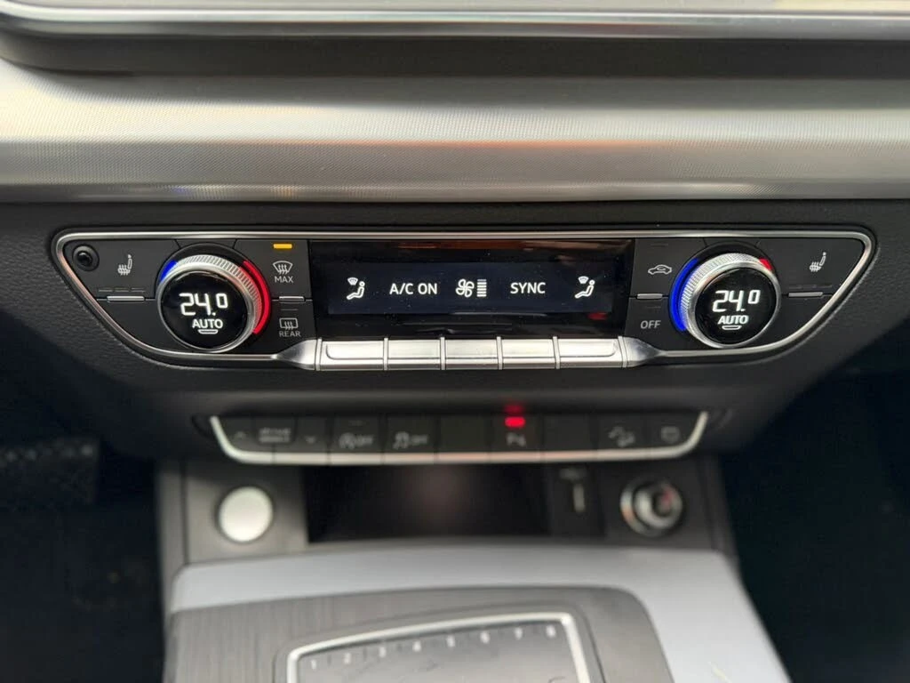 Audi Q5 quattro* Technik* 45TFSI* АвтоКредит* (ЦЕНА ДО БГ), снимка 11 - Автомобили и джипове - 54217256