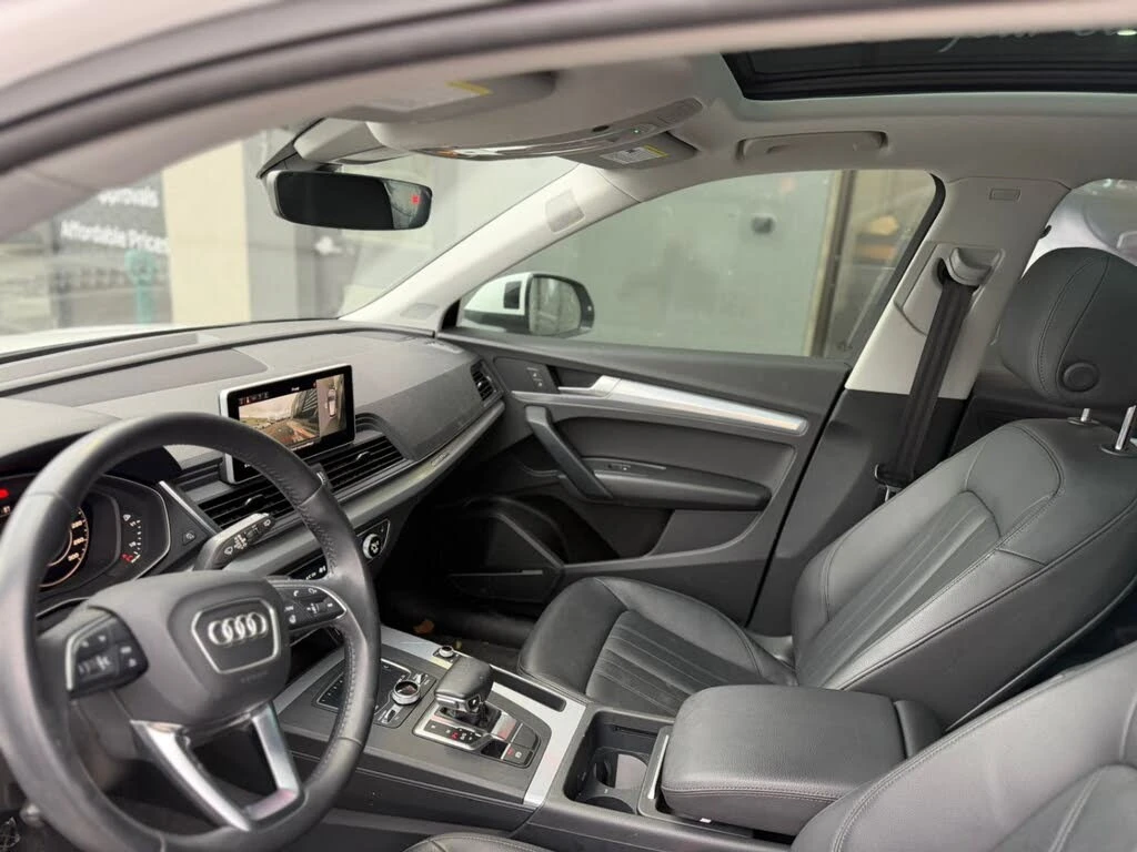 Audi Q5 quattro* Technik* 45TFSI* АвтоКредит* (ЦЕНА ДО БГ), снимка 6 - Автомобили и джипове - 54217256