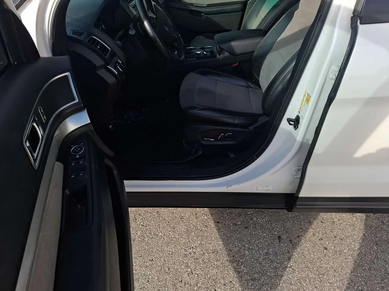 Ford Explorer * XLT * PANO* KEYLESS* ПОДГРЕВ* , снимка 5 - Автомобили и джипове - 54267281