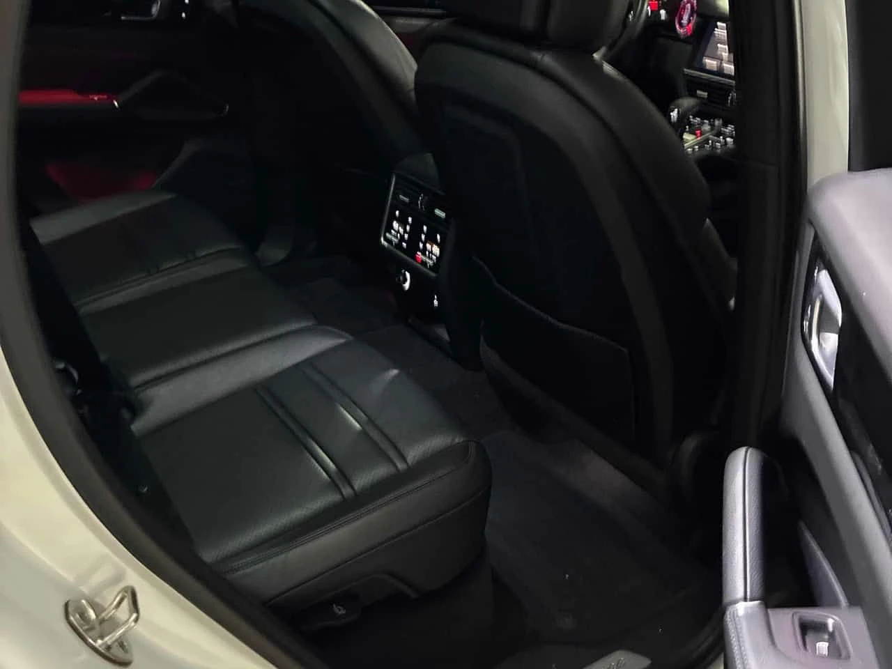Porsche Cayenne AWD  CARFAX | Mobile.bg � ����������� 14