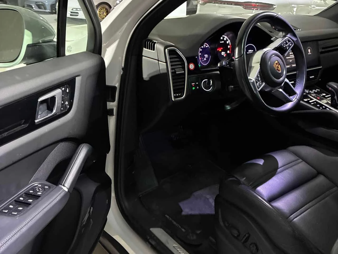 Porsche Cayenne AWD  CARFAX | Mobile.bg � ����������� 5