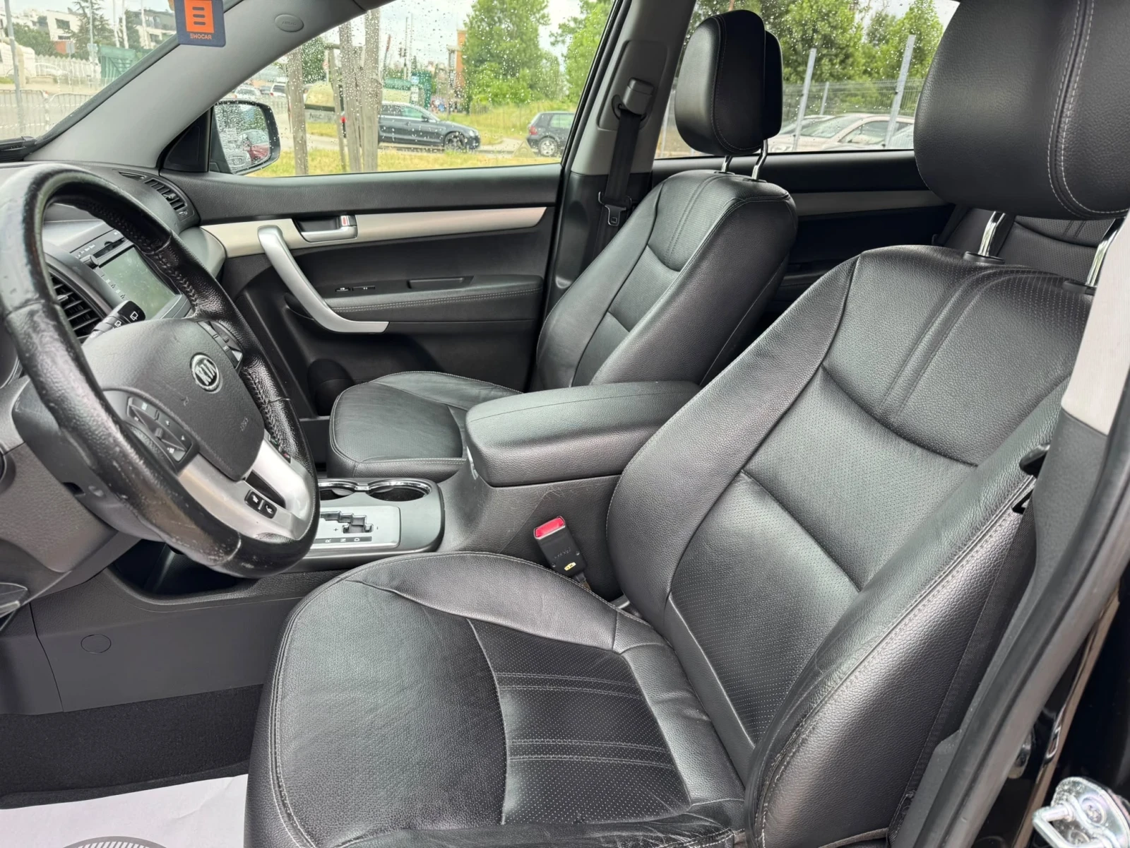 Kia Sorento 2.0CRDi/4х4/AVTOMAT/КОЖА/NAVI, снимка 7 - Автомобили и джипове - 55142027