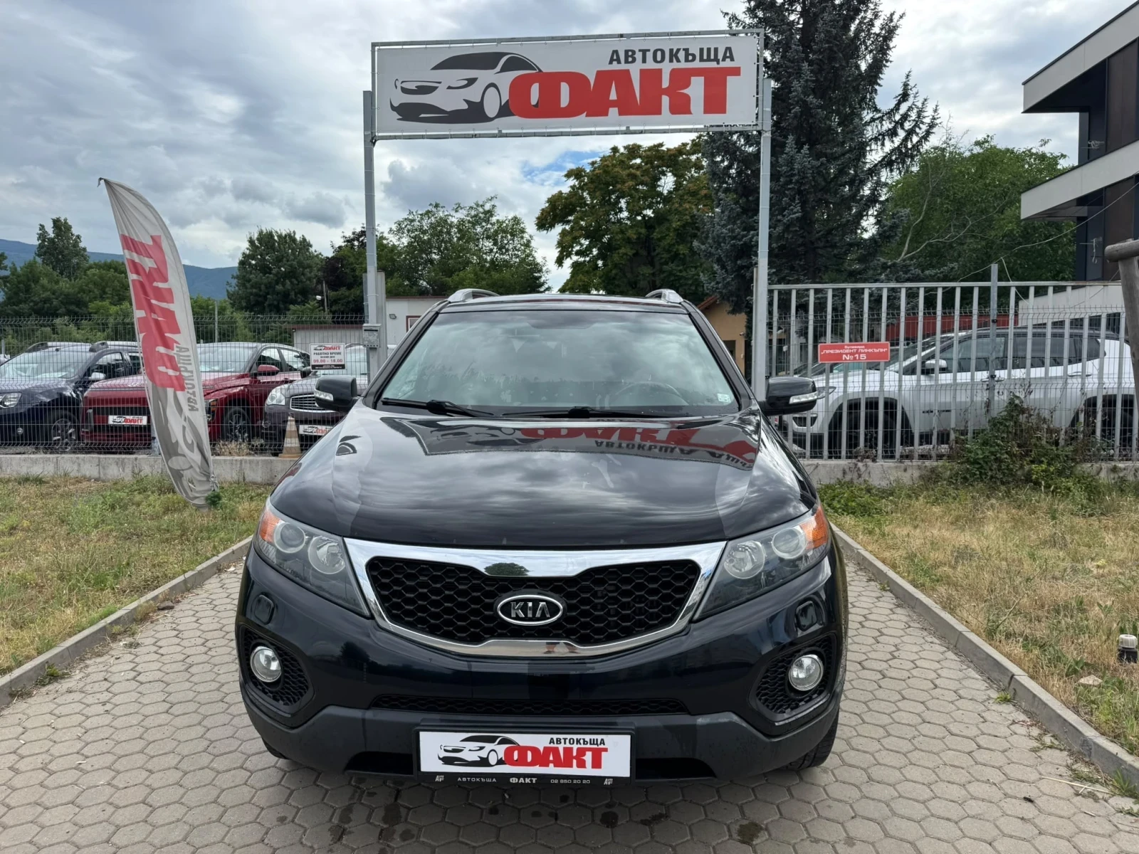 Kia Sorento 2.0CRDi/4х4/AVTOMAT/КОЖА/NAVI, снимка 2 - Автомобили и джипове - 55142027