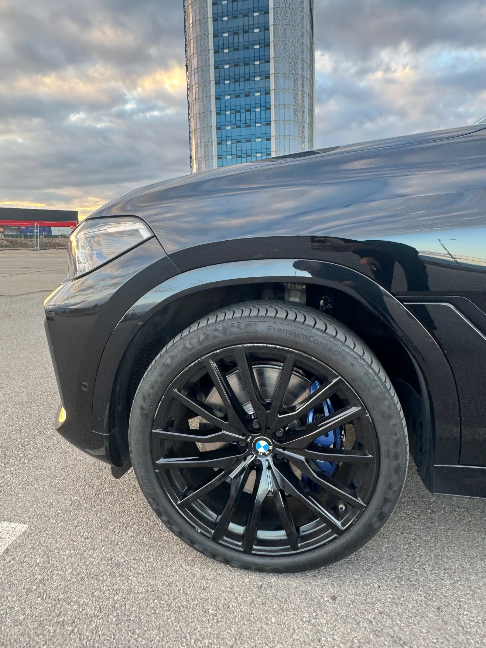 BMW X6 M50i, снимка 8 - Автомобили и джипове - 56317016