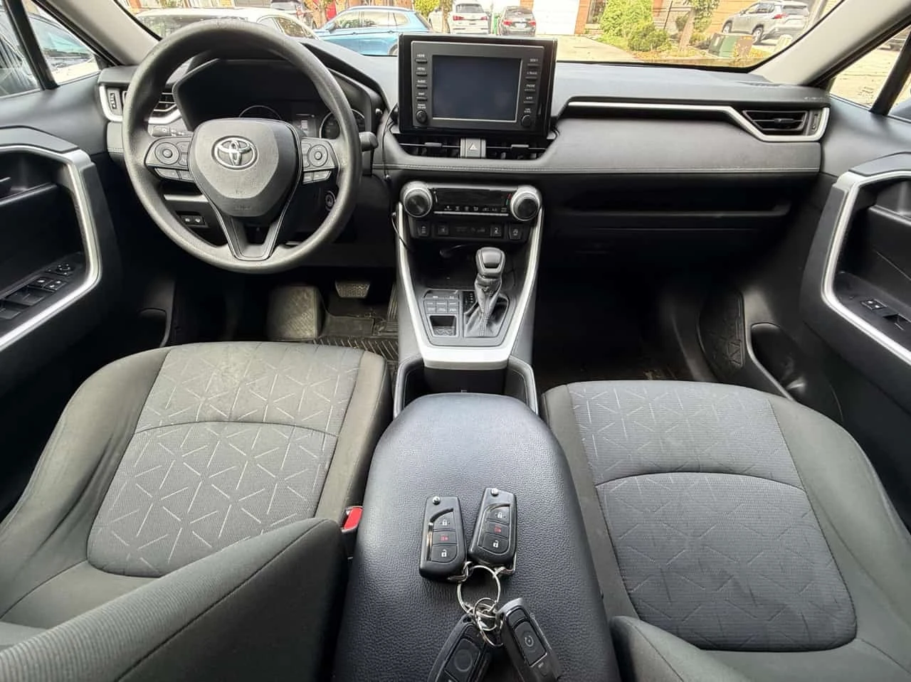 Toyota Rav4 * LE * CARFAX * ����� �� ����������� | Mobile.bg � ����������� 12