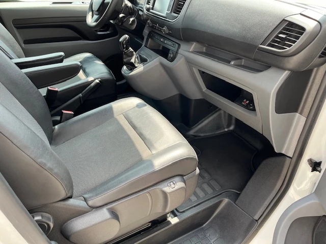 Citroen Jumpy 1.6 HDI, снимка 12 - Бусове и автобуси - 53180084