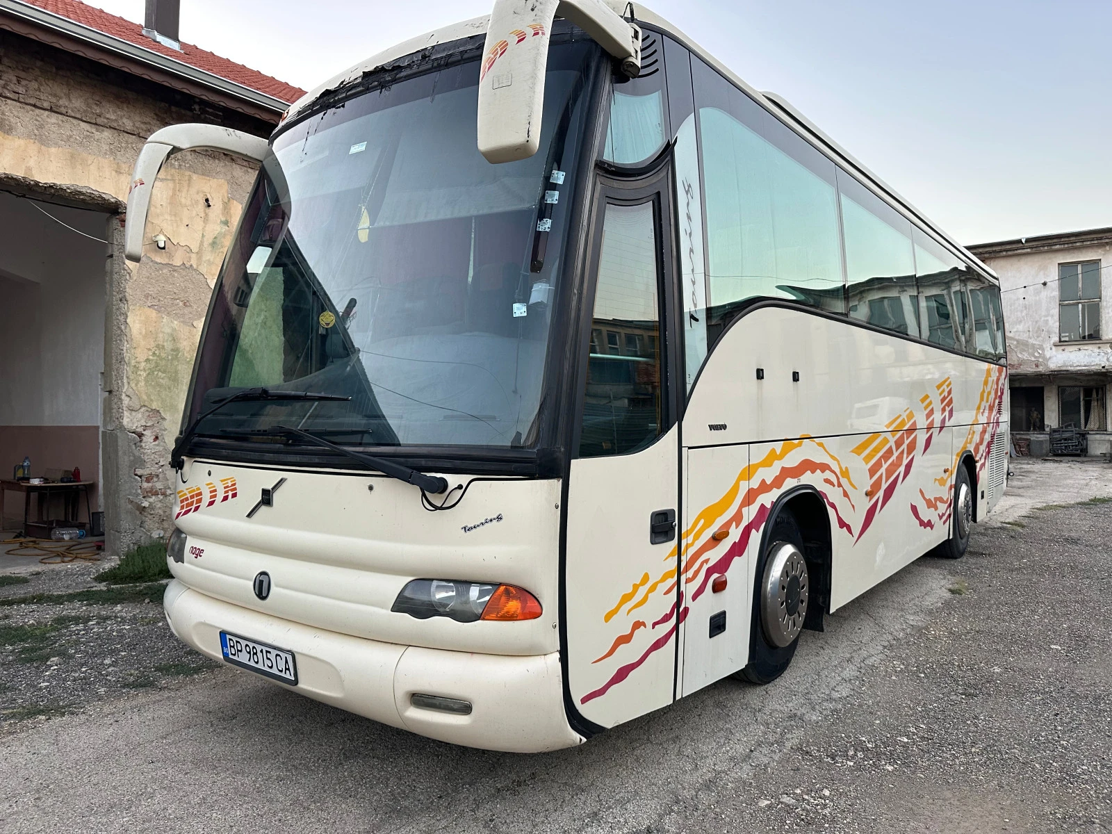 Volvo B10m B7R(48+ 1)места - изображение 2