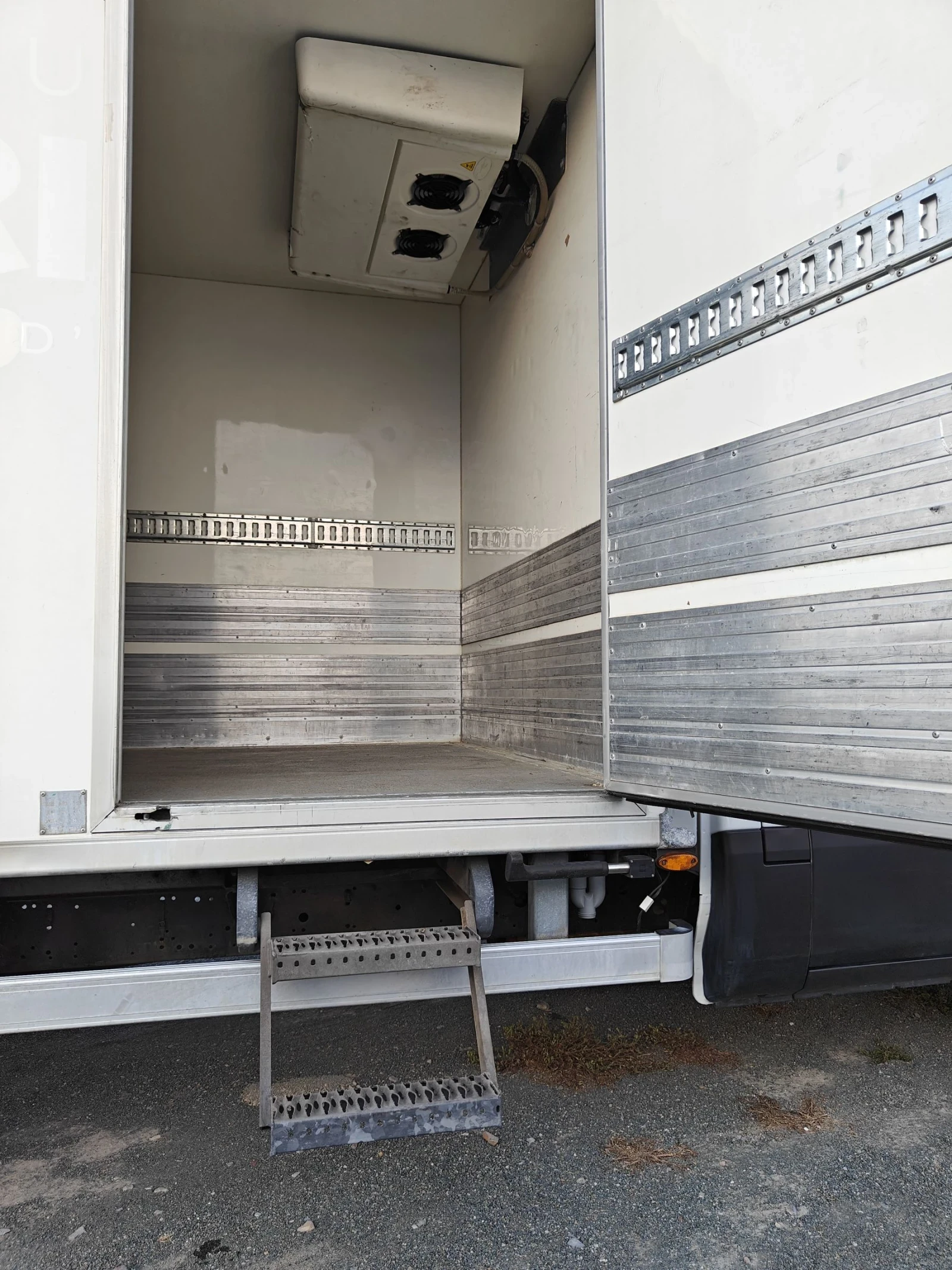 Iveco Daily 35C13 Carrier Xarios 350 - изображение 10