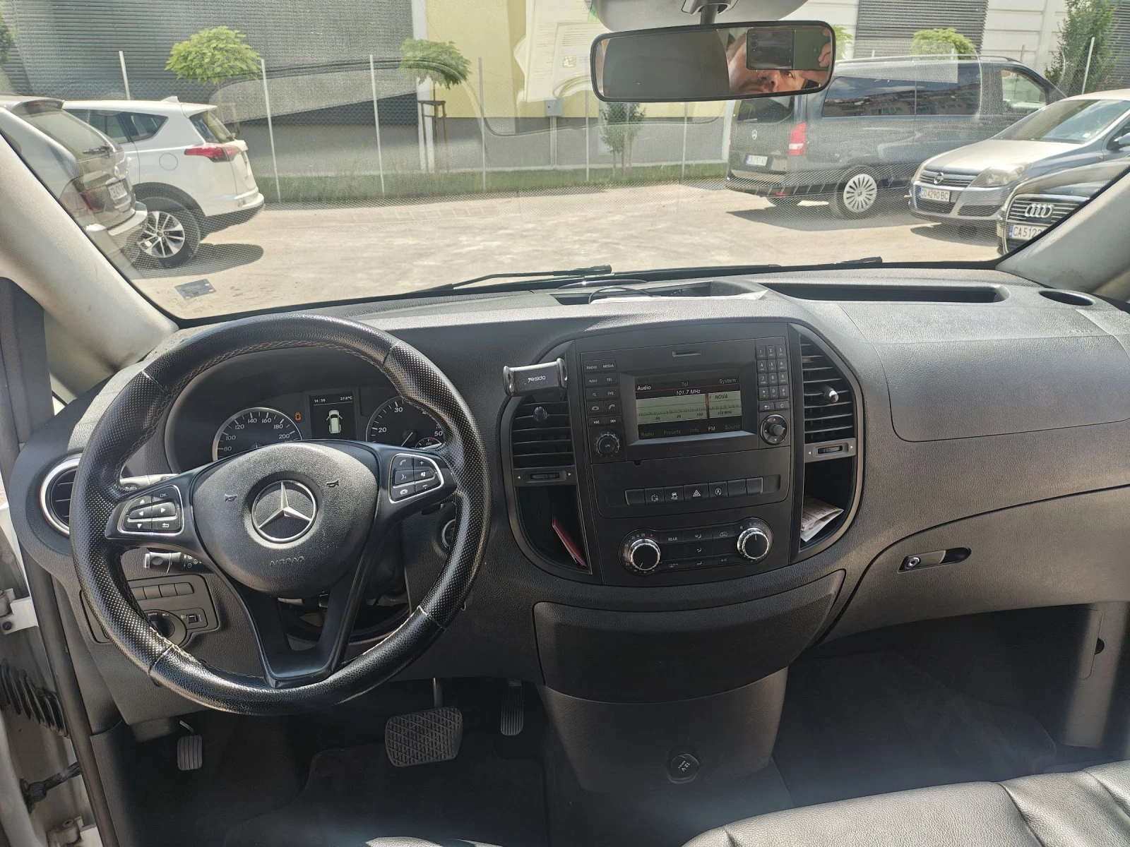 Mercedes-Benz Vito 114 Tourer 9 места, снимка 14 - Бусове и автобуси - 54982529