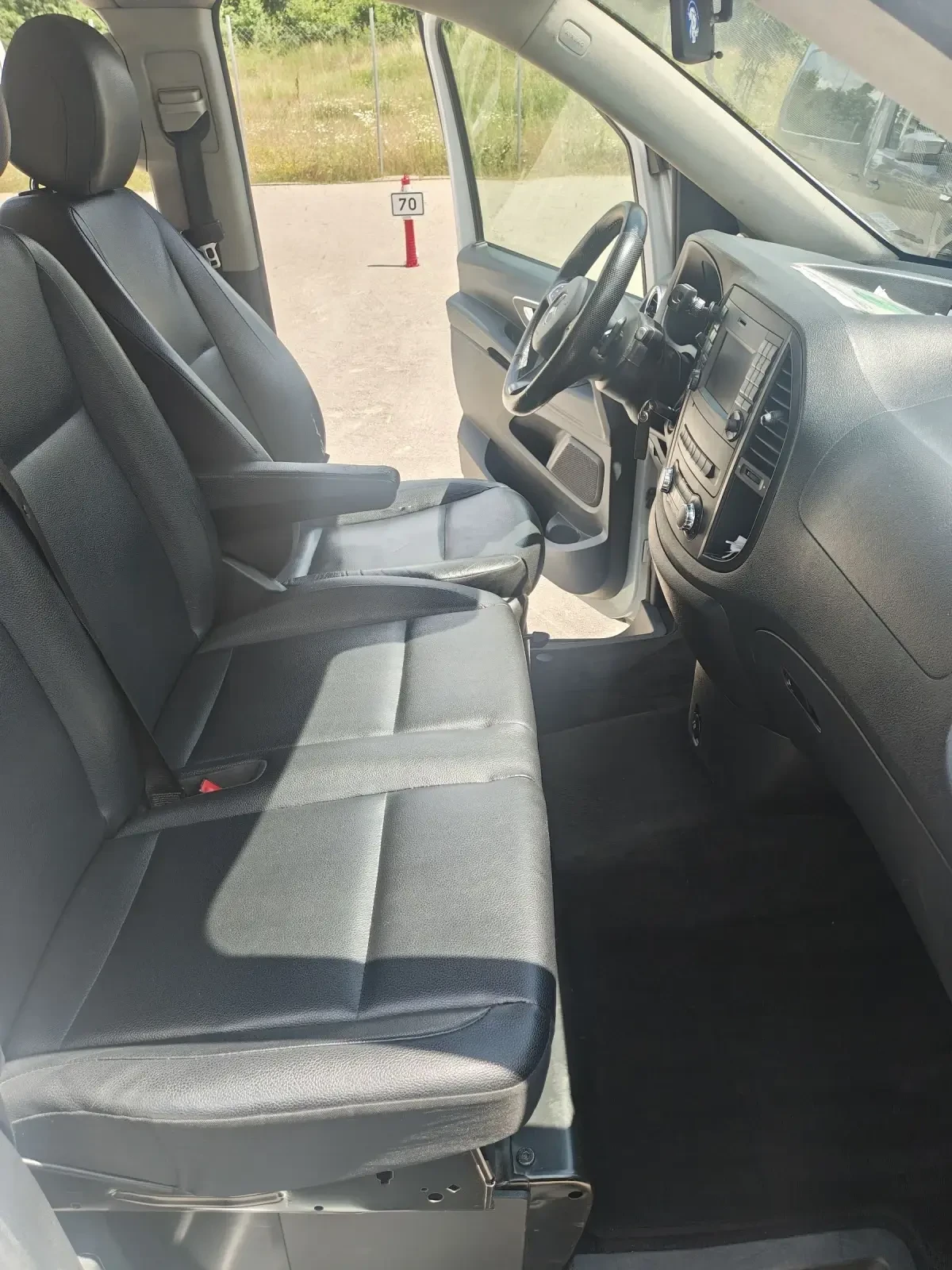 Mercedes-Benz Vito 114 Tourer 9 места, снимка 11 - Бусове и автобуси - 54982529