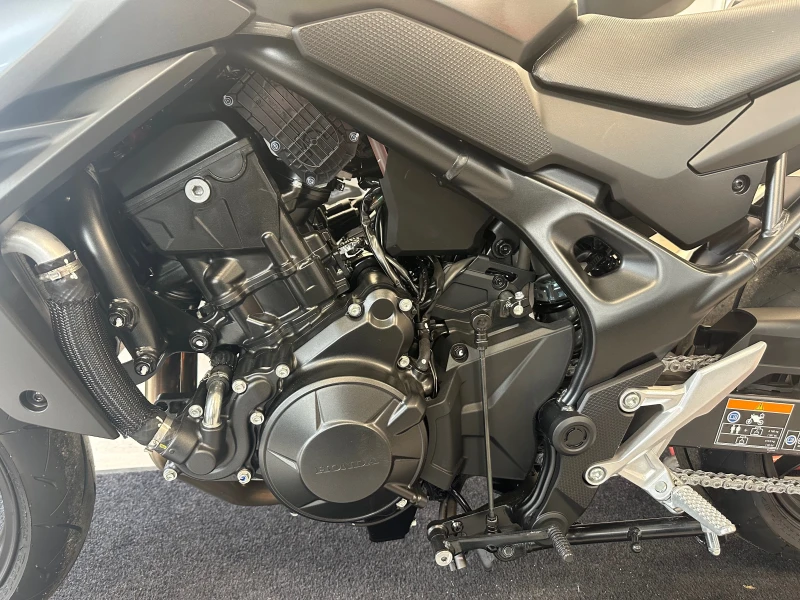 Honda Hornet 750 НОВ 0км. MAT BALLISTIC BLACK, снимка 8 - Мотоциклети и мототехника - 53286241