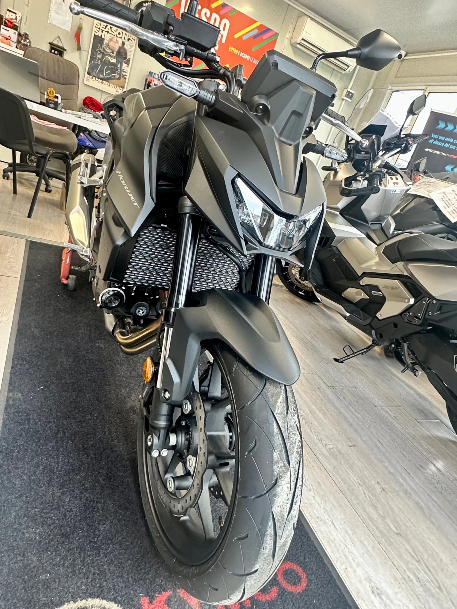 Honda Hornet 750 ��� 0��. MAT BALLISTIC BLACK | Mobile.bg � ����������� 1