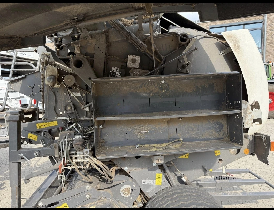  Claas Variant 365 RC    | Mobile.bg   12