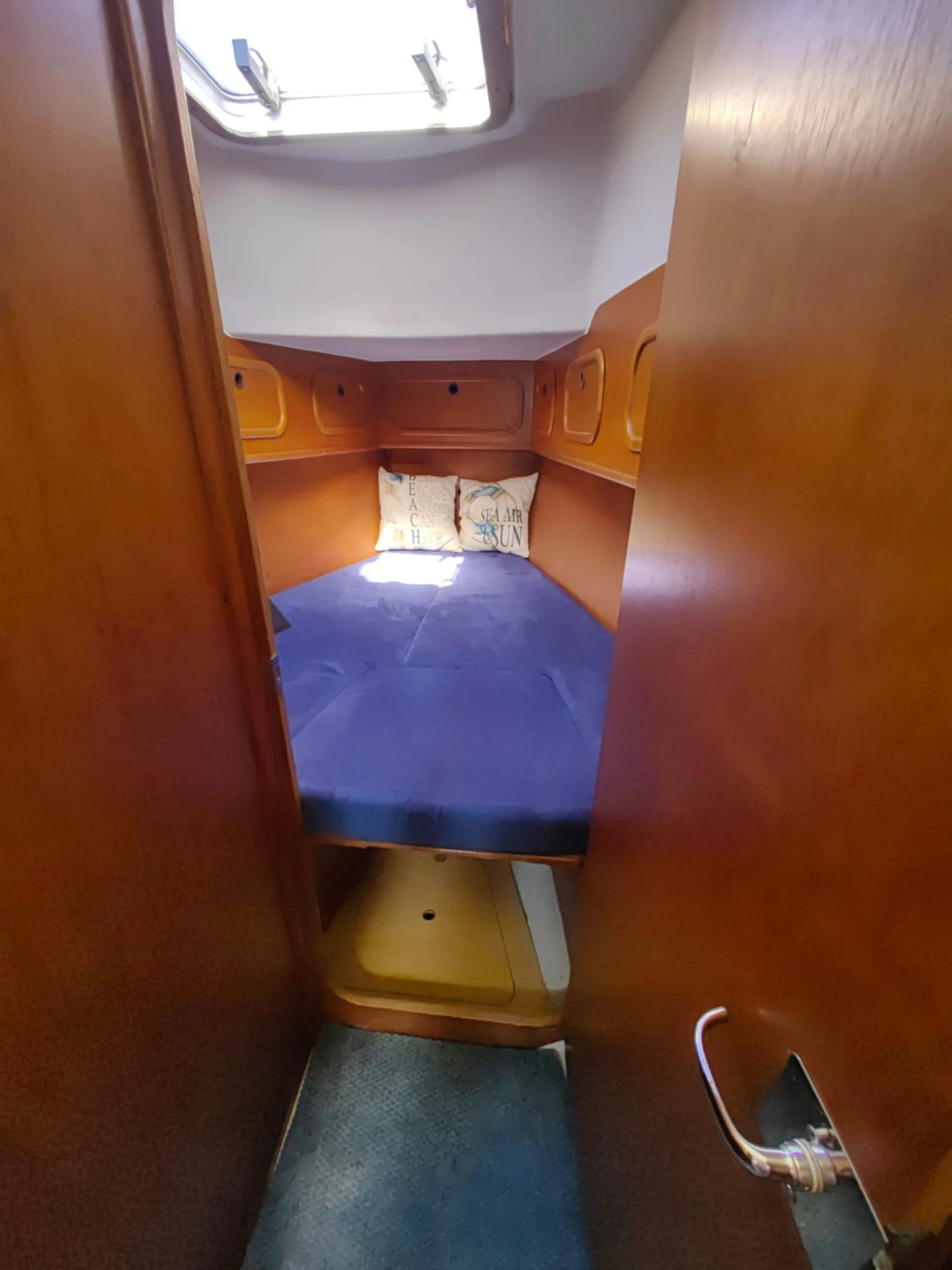   Camper & Nicholsons Samson 35 | Mobile.bg   14