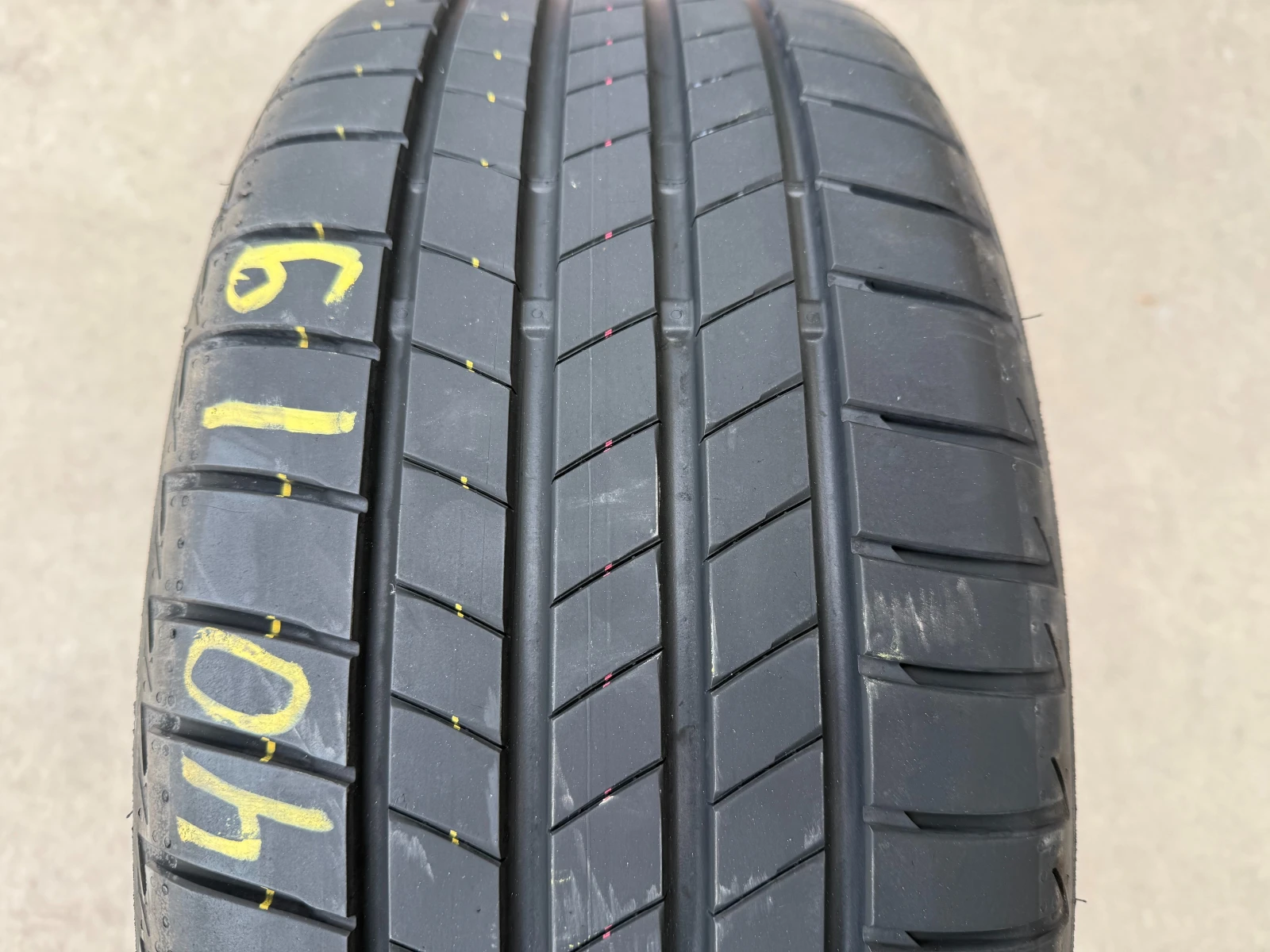 ���� 225/40R19 | Mobile.bg � ����������� 3