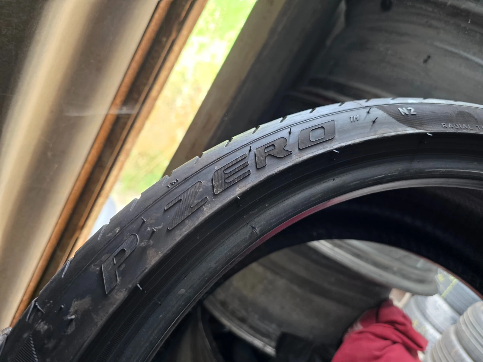 Гуми Летни 235/35R19, снимка 8 - Гуми и джанти - 55272494