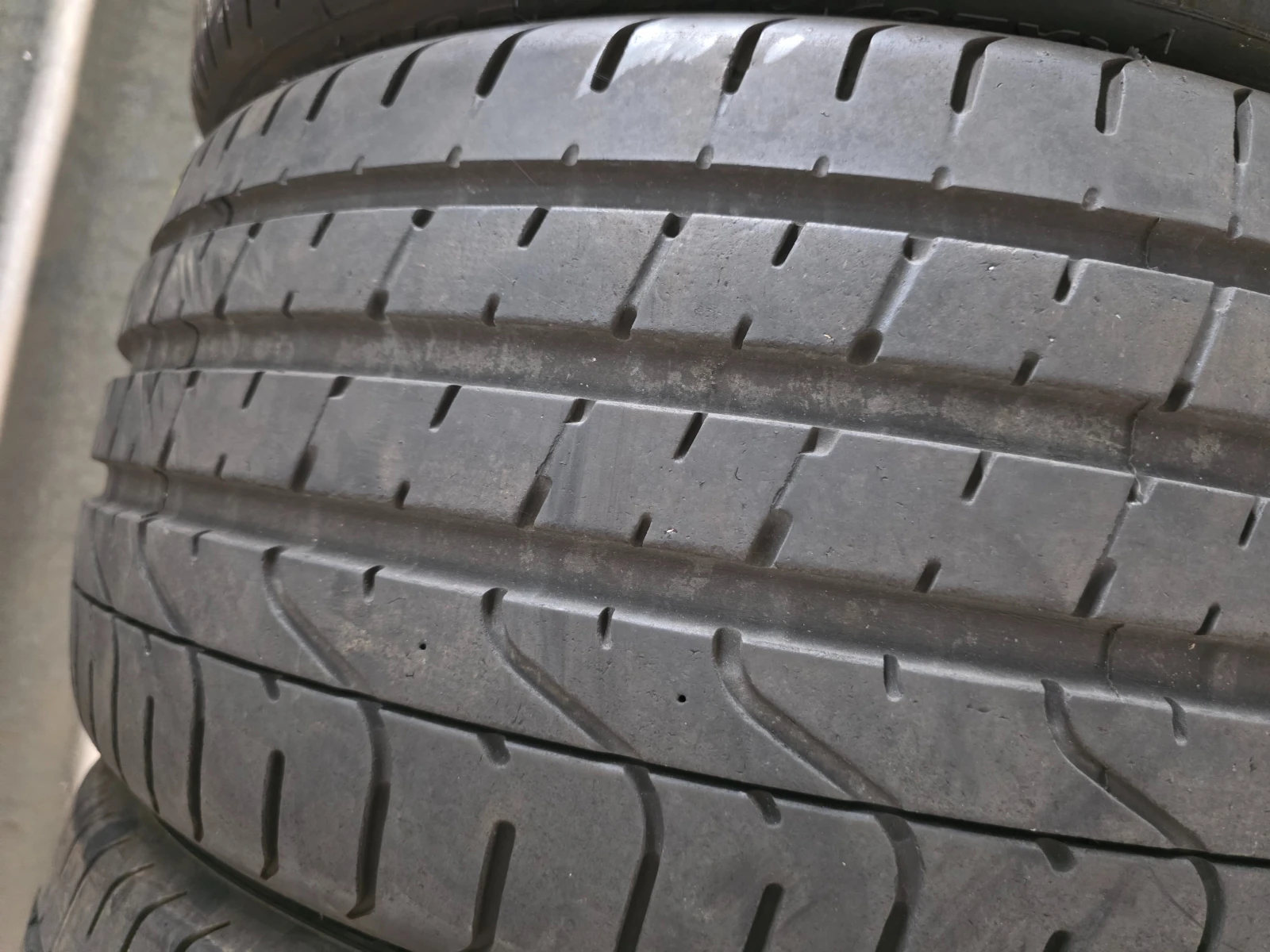 Гуми Летни 235/35R19