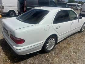 Mercedes-Benz E 320 2 броя, снимка 4