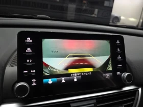 Honda Accord 2.0 Hybrid Touring, снимка 16