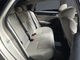 Honda Accord 2.0 Hybrid Touring, снимка 12
