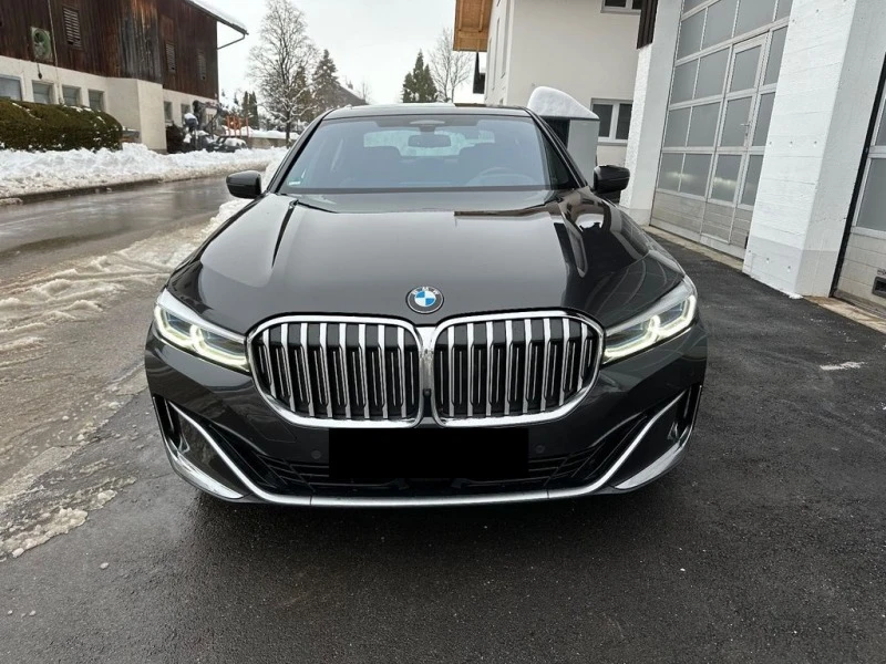 BMW 740 d/ xDrive/ LASER/ 360 CAMERA/ H&K/ SOFT-CLOSE/    , снимка 2 - Автомобили и джипове - 44161806