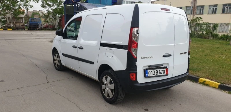 Renault Kangoo, снимка 5 - Автомобили и джипове - 45306879