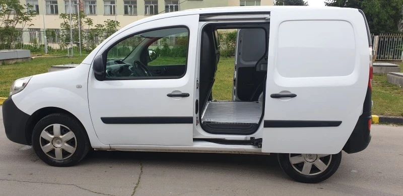 Renault Kangoo, снимка 6 - Автомобили и джипове - 45306879