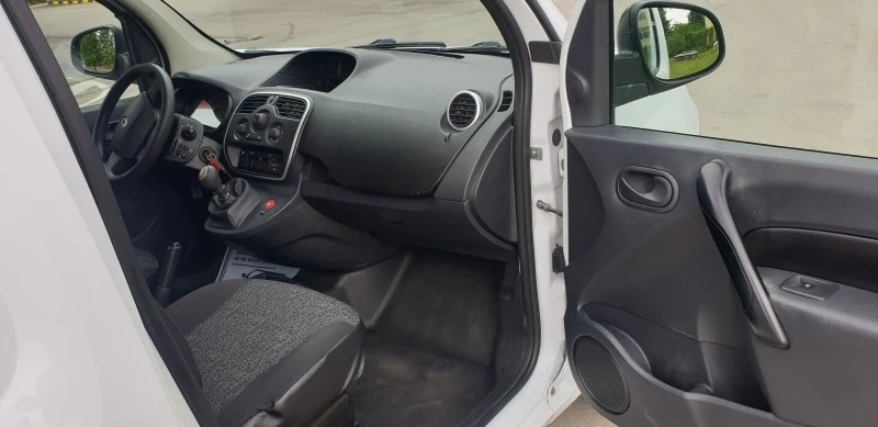 Renault Kangoo, снимка 8 - Автомобили и джипове - 45306879