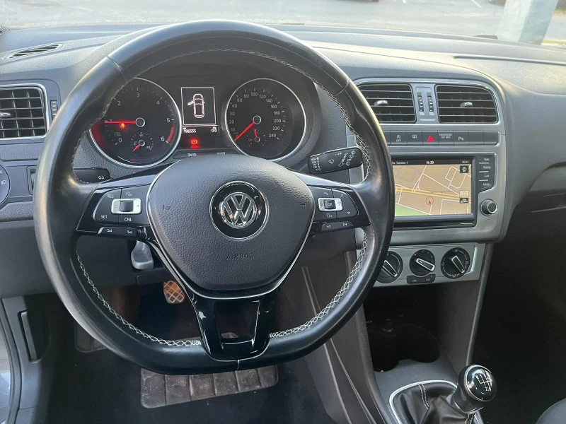 VW Polo 1.4 TDI, снимка 11 - Автомобили и джипове - 48198125