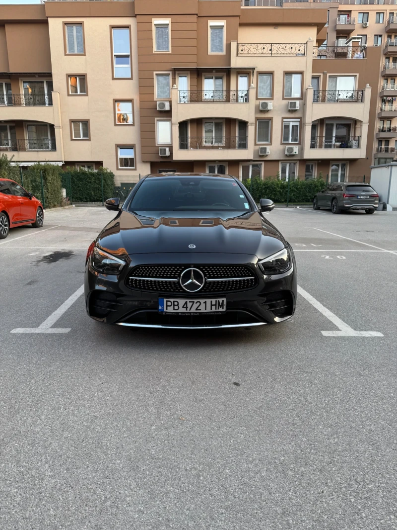 Mercedes-Benz E 220, снимка 1 - Автомобили и джипове - 48253285