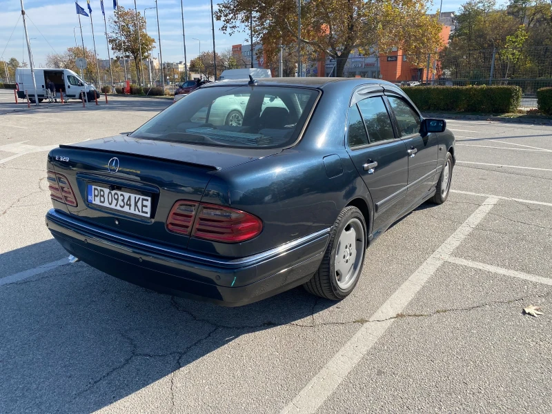 Mercedes-Benz E 280, снимка 4 - Автомобили и джипове - 48737832