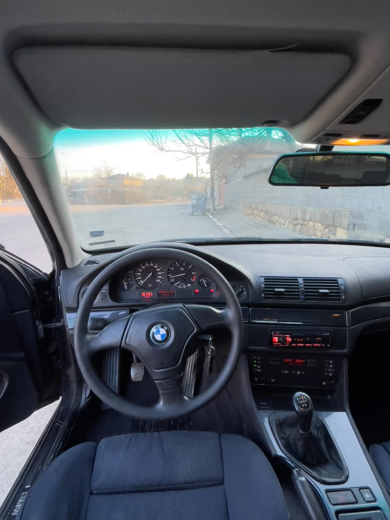 BMW 523, снимка 13 - Автомобили и джипове - 49234933